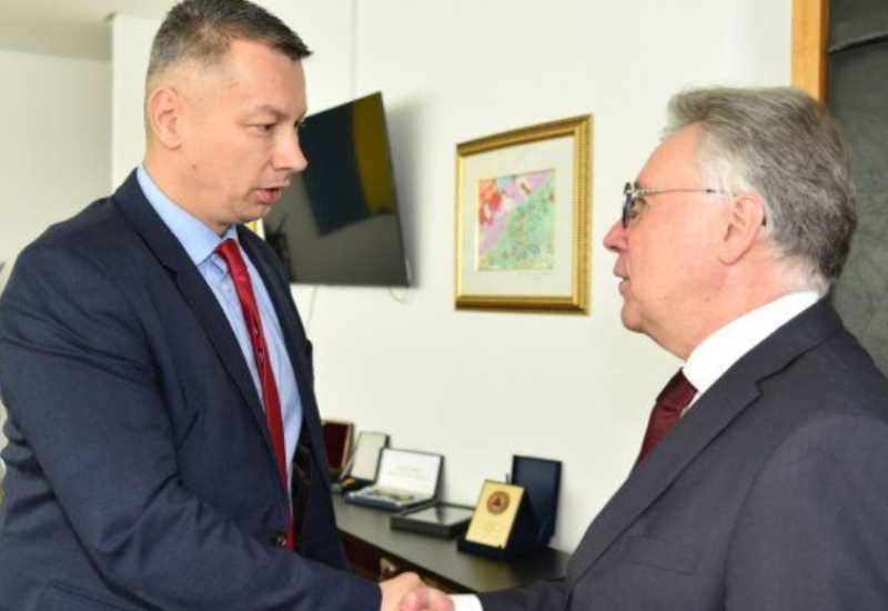 Nešić razgovarao Kalabuhovim: Cilj – borba protiv bezbjednosnih prijetnji