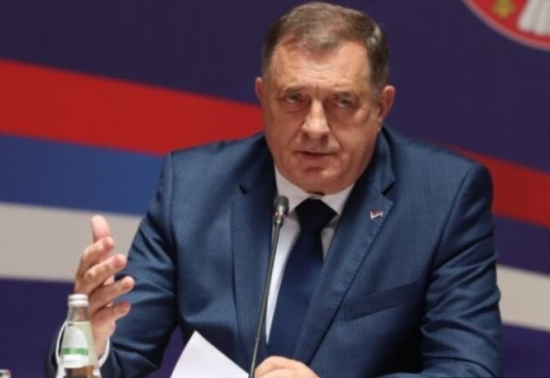 Dodik odbrusio Marfiju: Kauboju, dok god ti držiš volan BiH juri u propast, nebitan si, gudbaj