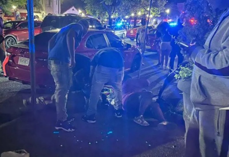 Užas ispred poznatog kluba: Iz vozila u pokretu izrešetao goste koji su čekali da uđu, ima mrtvih