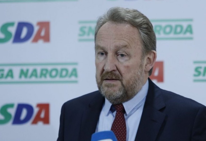 IZETBEGOVIĆ: U penziji sam dva dana, Njujork tajms me opisao kao najbogatijeg na Balkanu, a ja imao 7.000 KM