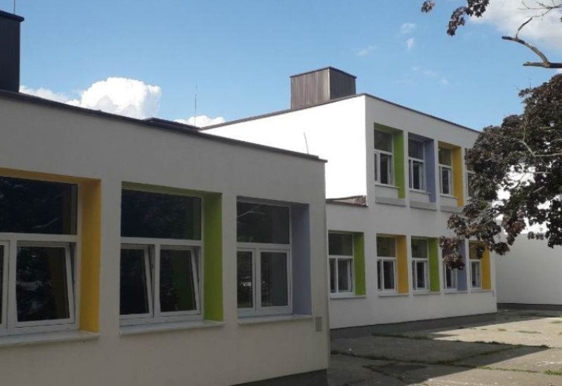 Direktorica banjalučke škole o stanju pretučenog učenika: Zadržan je na UKC-u