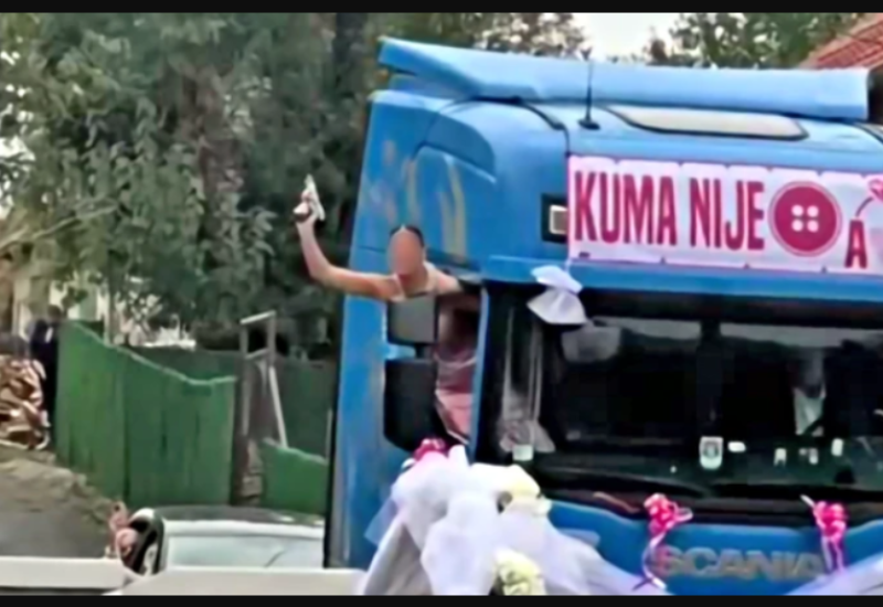 "Kuma luda kao struja" Došla na šleperu, PA ZAPUCALA, na svadbi drugarice napravila cirkus, ljudi je osudili u komentarima