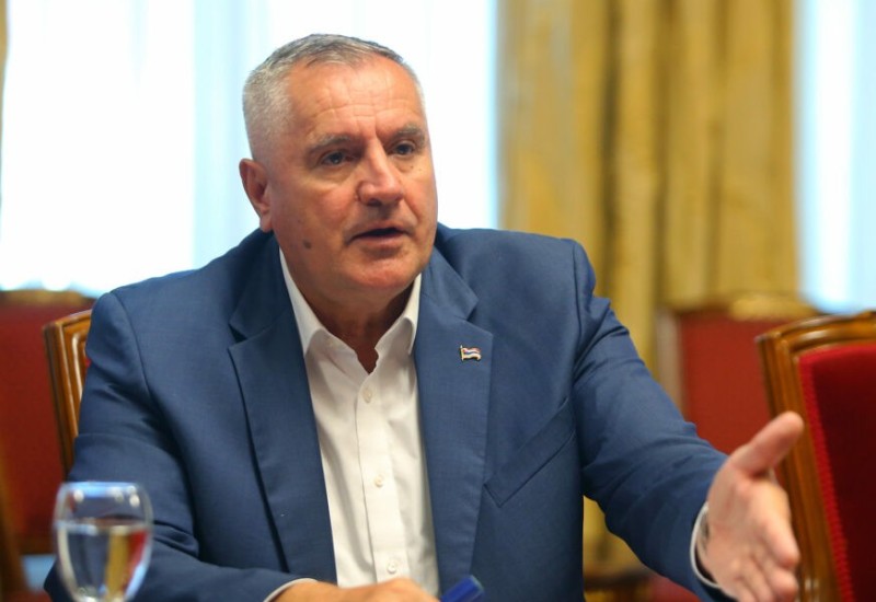 "Uzmite telefone, pravite te botove i zarađujte" Višković savjetuje kako do novca, OVO JE HIT