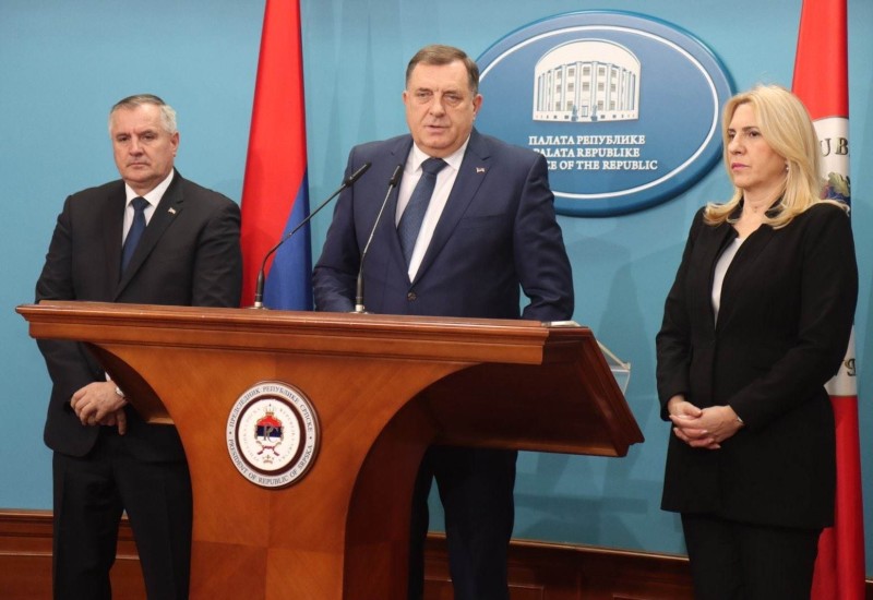 Dodik najavio čistku neradnika po institucijama
