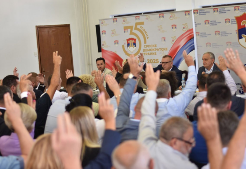Svi čekaju SDS: Ko je u igri da bude kandidat za predsjednika Srpske?