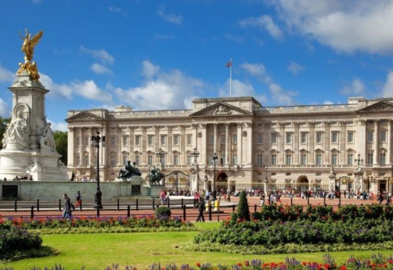 Zbog skandala sa pedofilom: Princ Endru protjeran iz Bakingemske palate