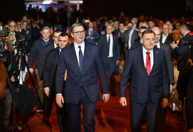 Vučić: Ti se Mile drži sutra, a mi ćemo da pratimo