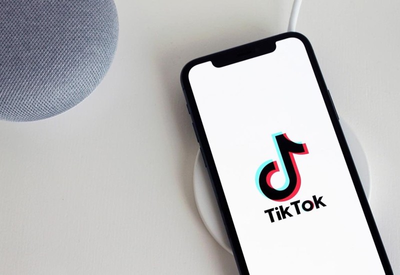 Još jedna zemlja zabranila upotrebu TikTok-a na službenim telefonima