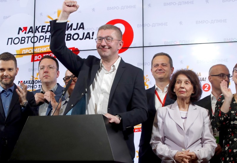 DIK: Siljanovska i Pendarovski u drugom krugu predsjedničkih izbora u Sjevernoj Makedoniji