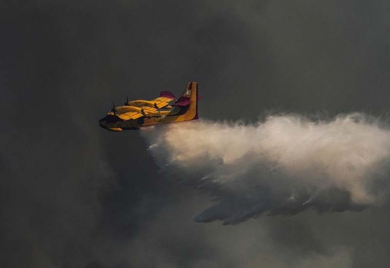 U padu kanadera poginuli mladi piloti, proglašena trodnevna žalost