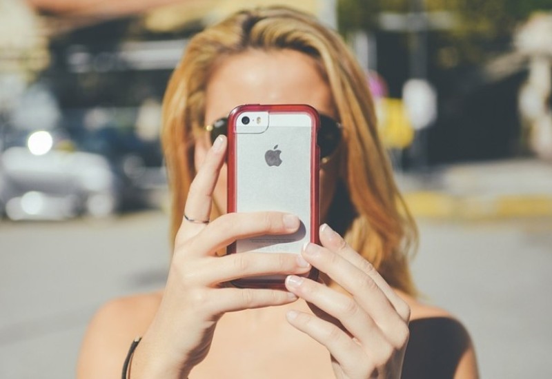 Očekuje se pad isporuka Ajfona za više od 30 odsto