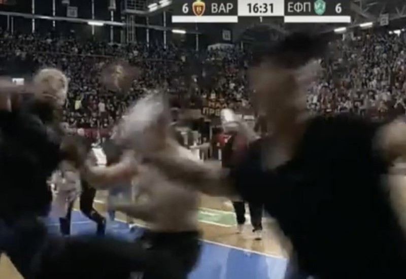 Neredi u Skoplju: Sukob navijača na rukometnom derbiju (VIDEO)