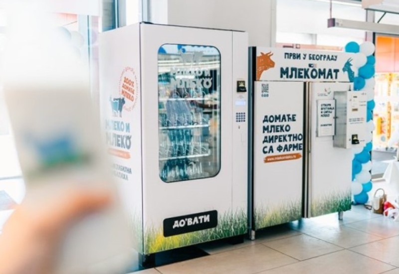 Kravlje i kozje za 200 dinara: Evo kako izgleda mlijeko iz “mlekomata” (VIDEO)