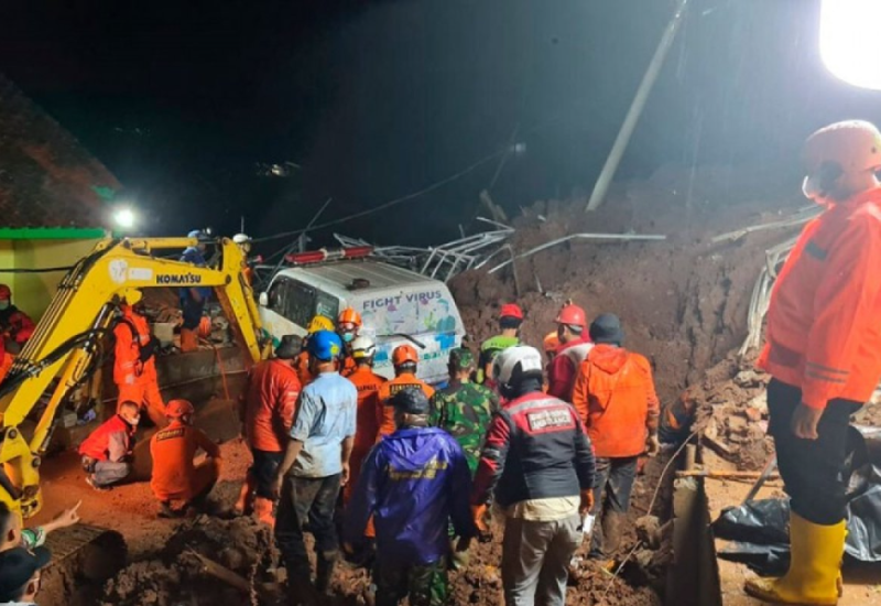 Osmoro ljudi poginulo u klizištu na italijanskom ostrvu