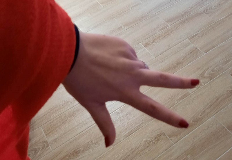 Četiri prsta mogu, tri su problem: Usvojena deklaracija kojom se osuđuje dizanje tri prsta