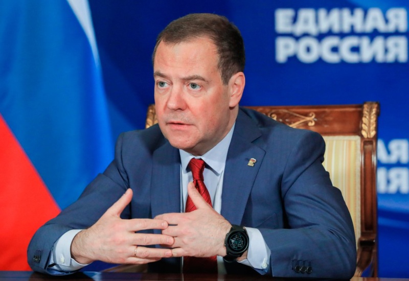 MEDVEDEV: Upumpavanje oružja u Ukrajinu prijeti globalnom nuklearnom katastrofom