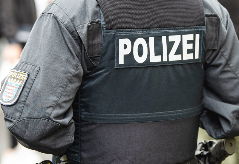 Policajac ubio šefa u stanici