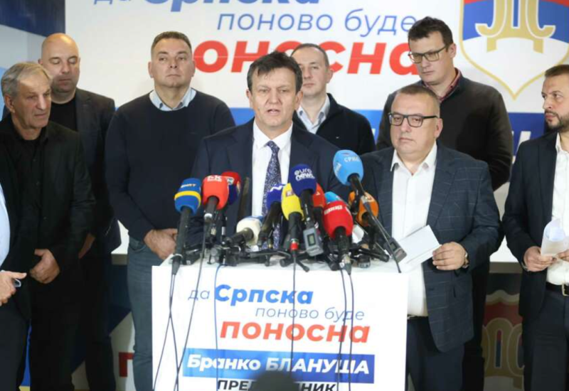 SMIRIVANJE “AJKULA” Može li Blanuša da pomiri zavađene struje u SDS