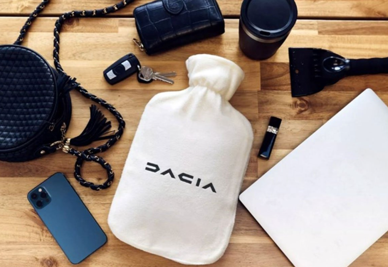 Dacia se našalila na račun BMW-ove usluge