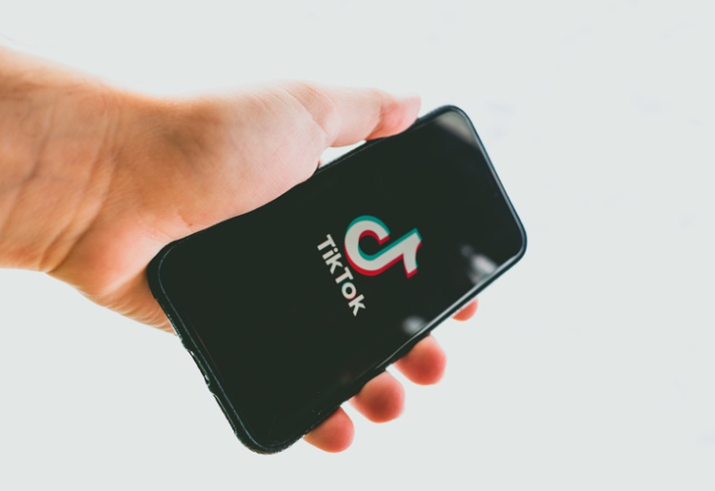 Kanadska vlada zabranjuje TikTok državnim službenicima