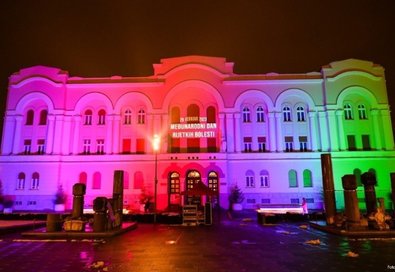 Banjaluka se pridružila: Banski dvor večeras u bojama rijetkih bolesti
