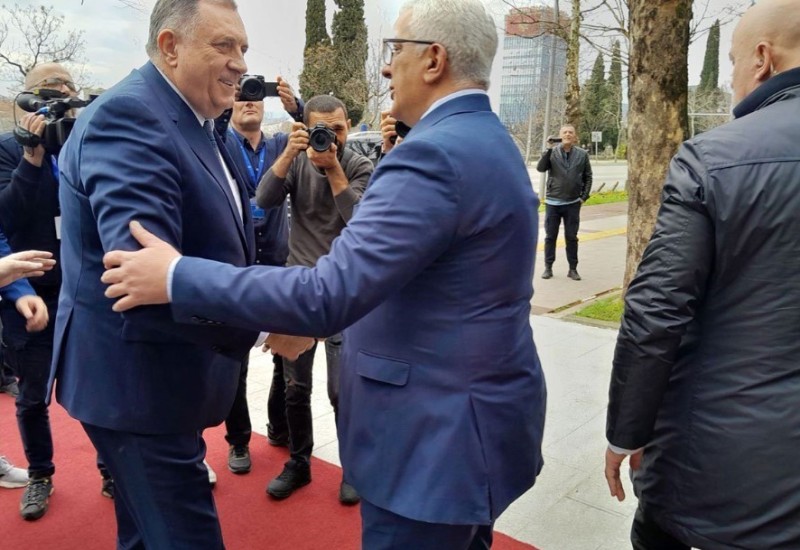 DPS zbog posjete Dodika traži smjenu Andrije Mandića