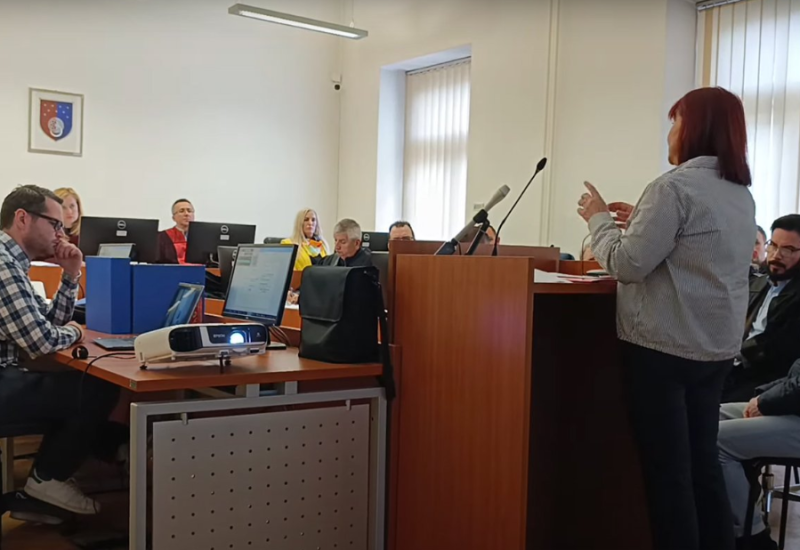 Spavaća soba strave puna krvi ubijene Nermine