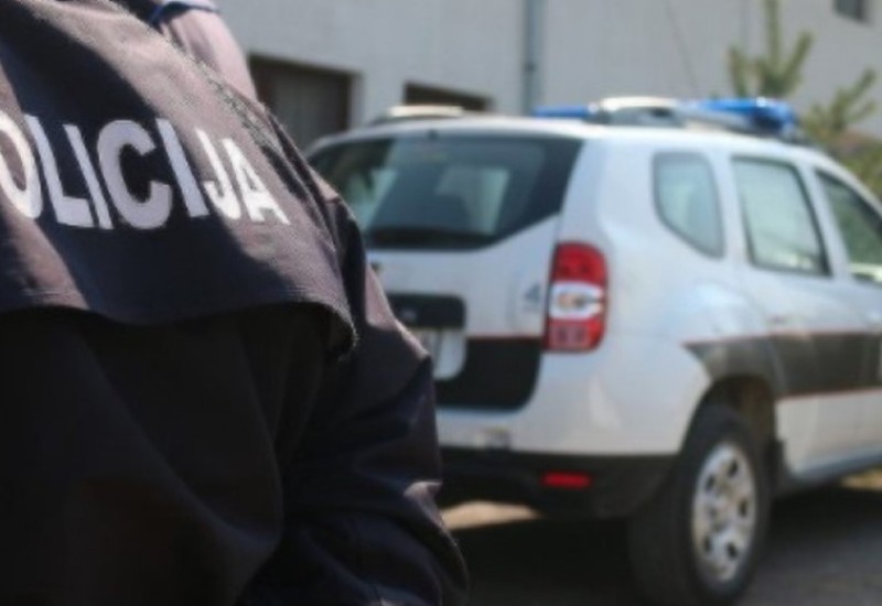 Zbog uzimanja mita: Policajci osuđeni na po dvije godine i šest mjeseci zatvora