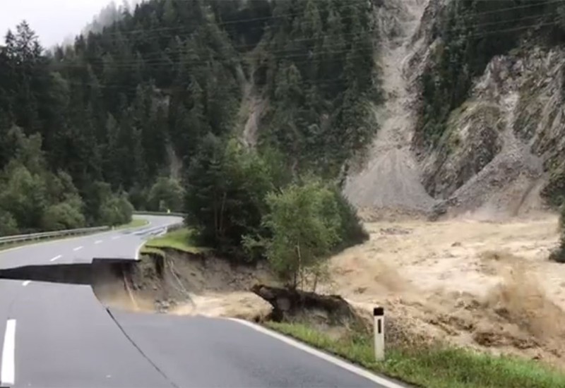 Dramatično u Austriji, oglasile se sirene: Građani da ostanu u kućama