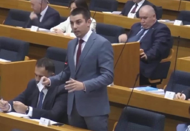 ŠULIĆ: U kontinutetu raditi na povećanju plata u javnom i realnom sektoru