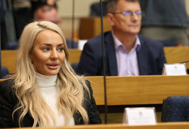 Diplome na čistac, pare nazad: Kako nas je Nikolina Šljivić podsjetila na hronične bolesti javnog sektora