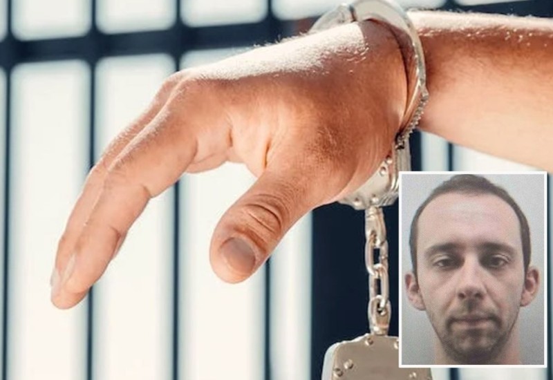 Oca koji je osmogodišnju kćerku držao zatočenu u kadi otkrio mobilni telefon
