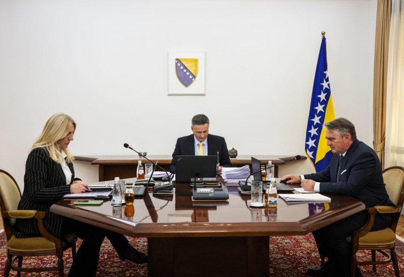 Bećirović i Komšić protiv proglašenja Muslimanske braće i IRG terorističkim