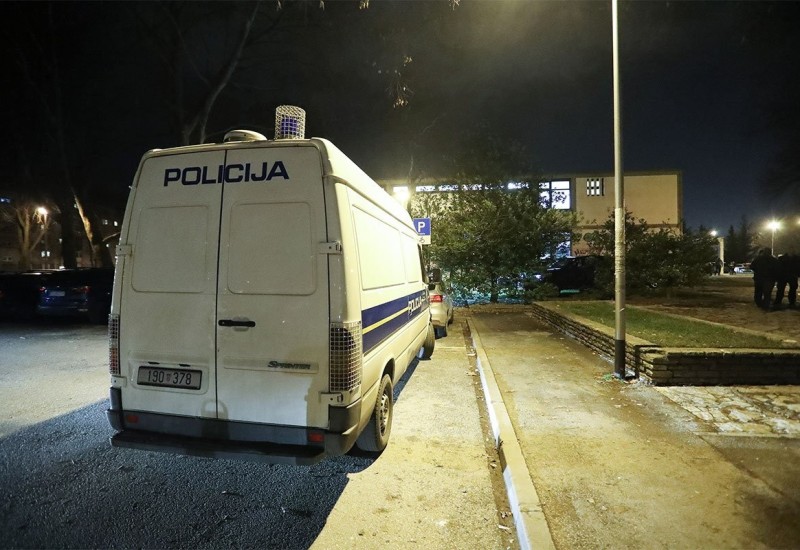 Pucnjava u Hrvatskoj, mladić bez vozačke dozvole pokušao pregaziti policajca