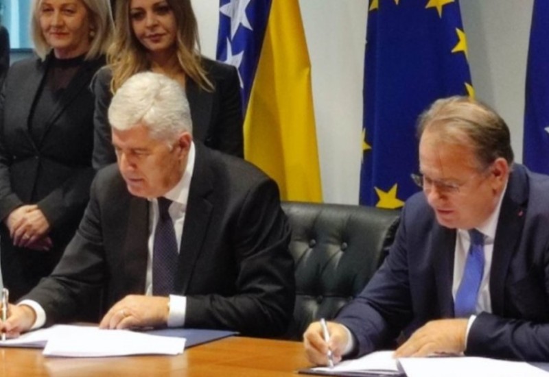 HDZ i “osmorka” potpisali sporazum! Čović: Neka nam je sa srećom