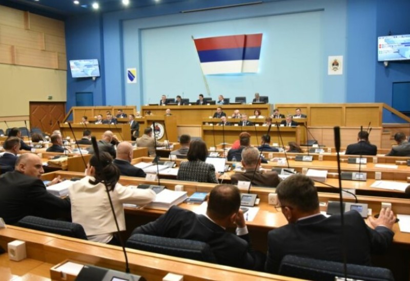 Od odbrane Srpske, preko ućutkivanja opozicije, do ULIČNOG VOKABULARA: Poslanici ocijenili rad Narodne skupštine RS u ovoj godini