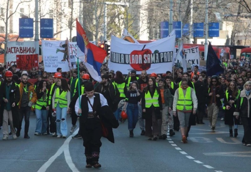 Studenti iz Beograda krenuli pješke za Novi Sad