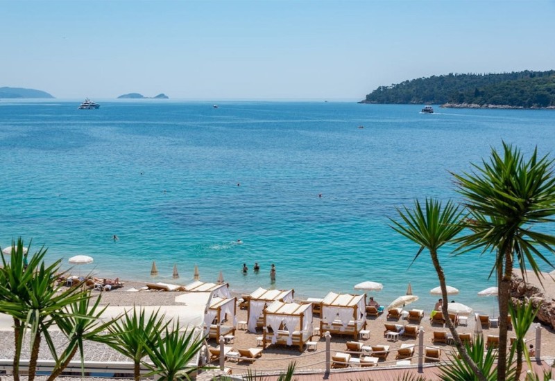 Na hrvatskoj plaži osvanula tabla s pravilima ponašanja, kazne od 50 do 150 evra