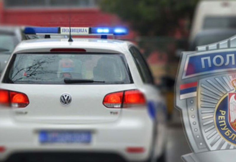 Stravično! Pijan suprugu izbo nožem po vratu – žena izletjela na ulicu i umrla u lokvi krvi