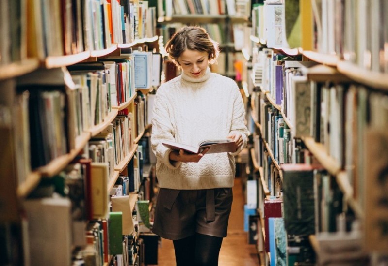 Pogledajte koje knjige su bile najtraženije u domaćim bibliotekama u 2024. godini