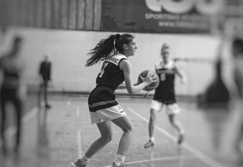 Izgubila bitku sa opakom bolešču: Preminula devetnaestogodišnja košarkašica