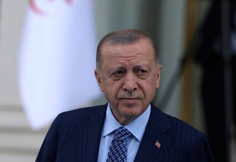 Ko će na crtu Erdoanu