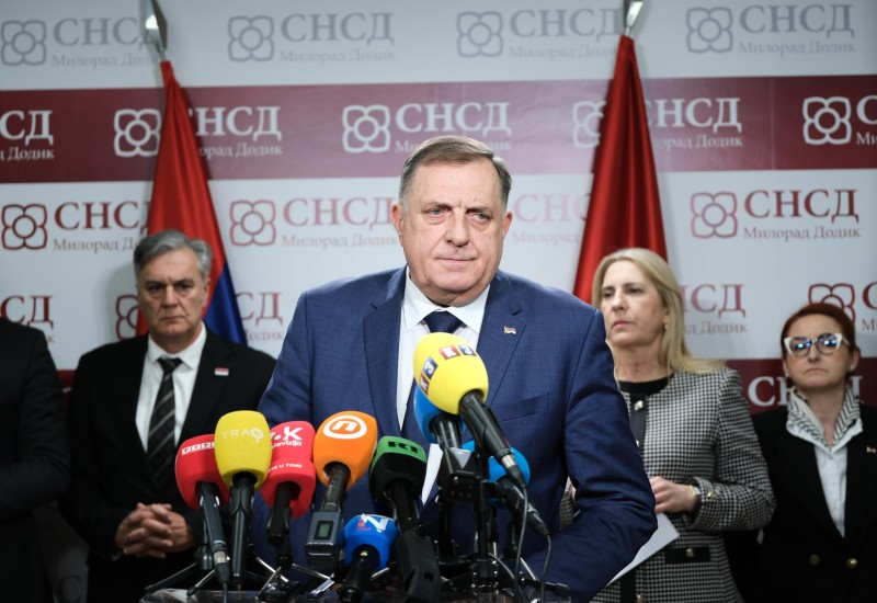 Dodik: tražićemo sastanak sa Srbijom zbog vojnog saveza Zagreba, Tirane i Prištine