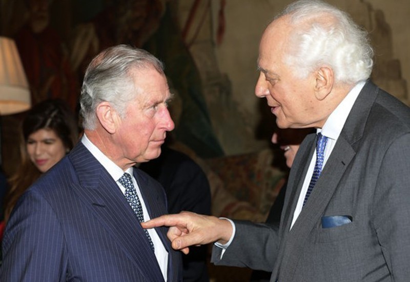 Ko ima veći uticaj kralj Charles III ili lord Evelina De Rothschild?